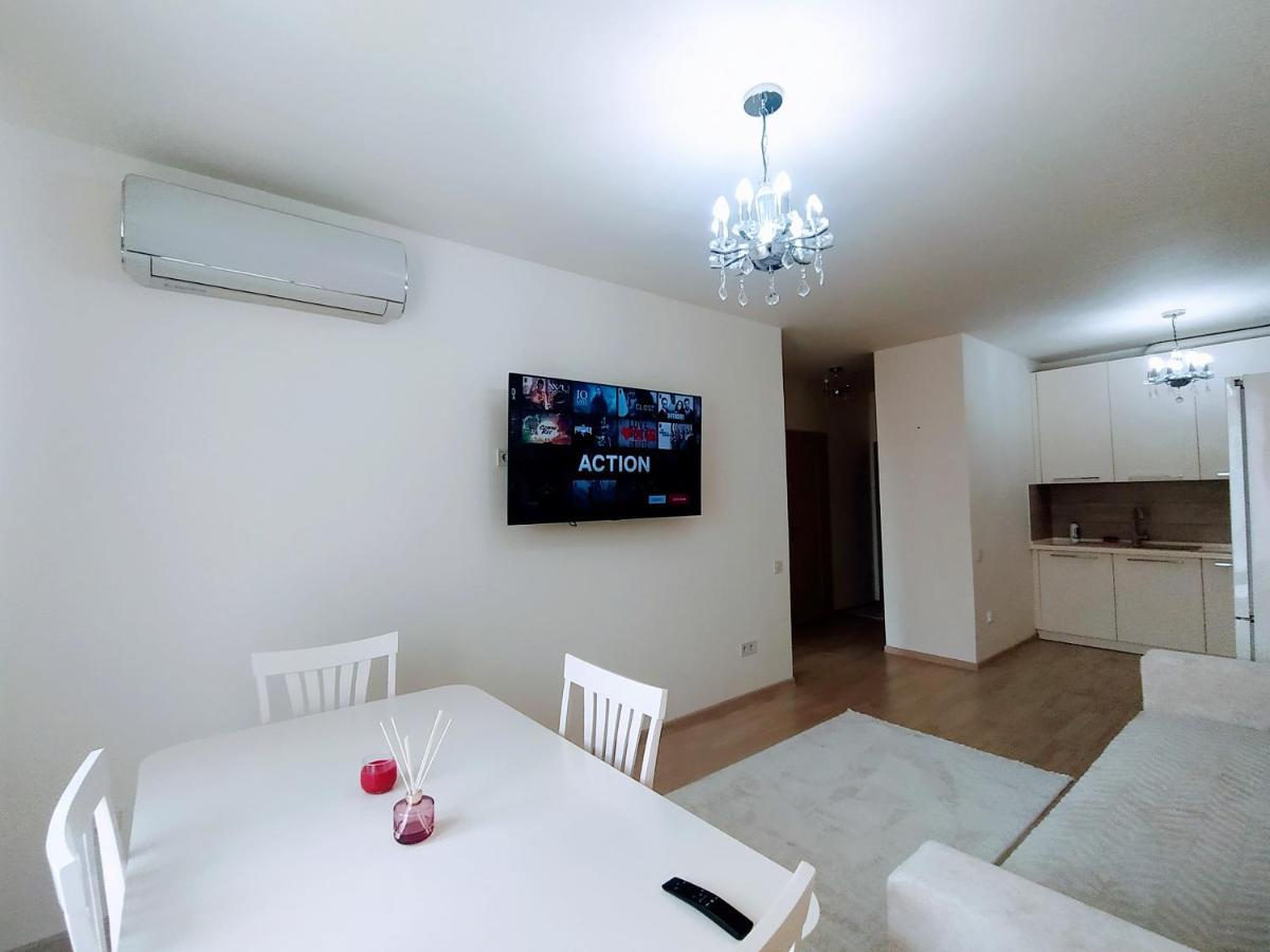 Vanilla Vip Apartment Lviv Exterior photo